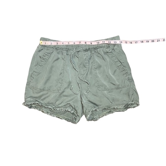 Black Tape Pull On Shorts 100% Tencel Raw Hem Tie Waist Size Small - Picture 5 of 6